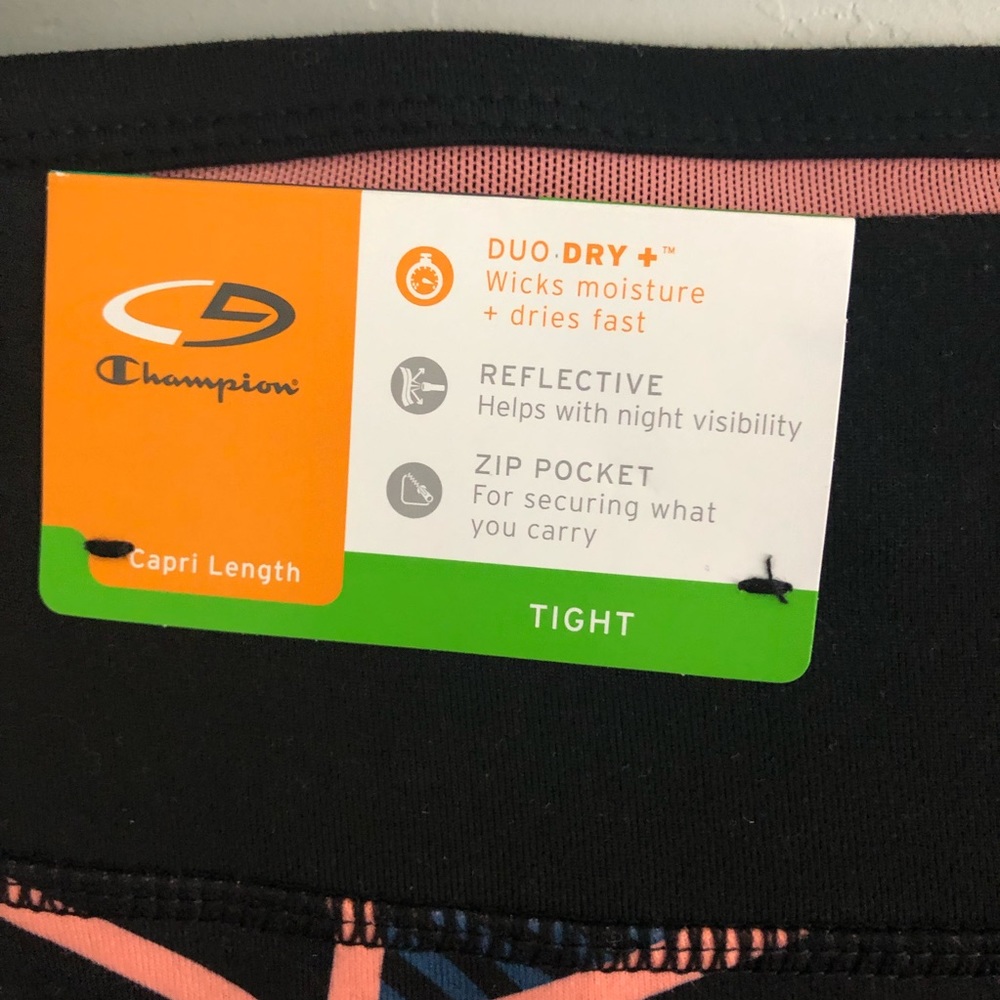 Champion duo dry capri leggings NWT reflective geometric zip pocket sz M - Picture 2 of 10